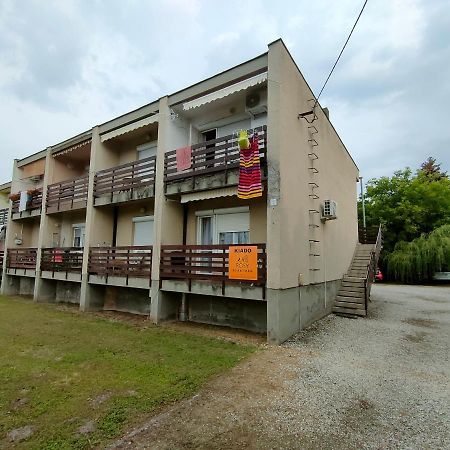 Rosy Apartman Apartamento Vonyarcvashegy Exterior foto